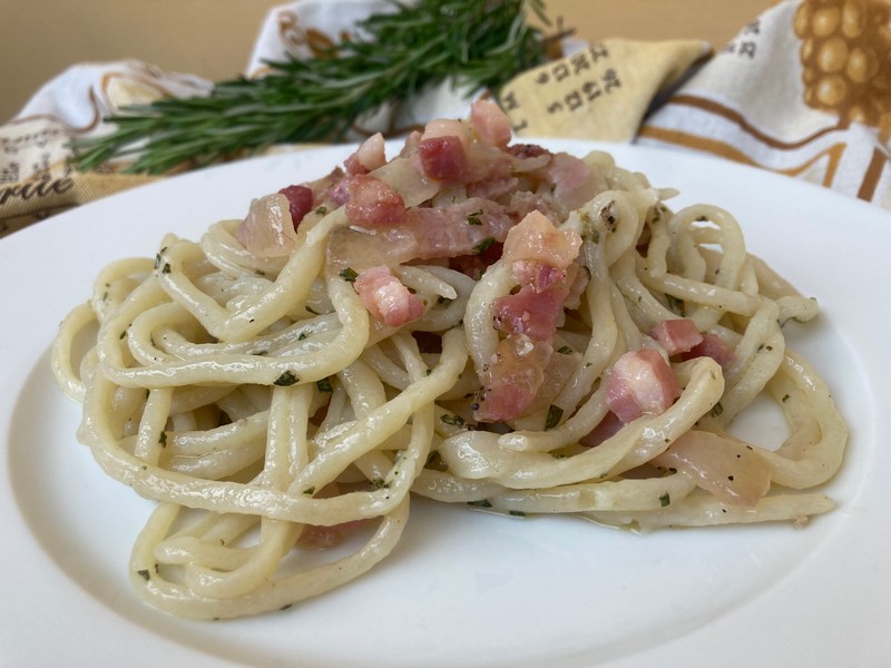 I pici con guanciale e rosmarino